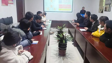 关爱员工，，，云顶集团3118先行&mdash;&mdash;六安店开展商保宣导活动