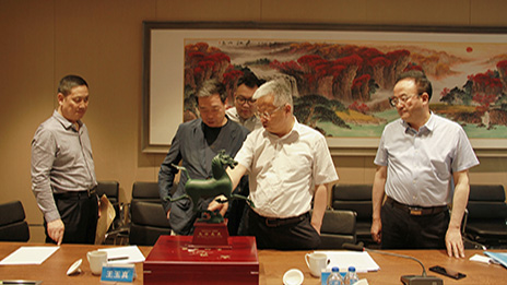 热新闻丨会长汪林朋与武威市长周伟一行在云顶集团3118之家集团总部举行谈判