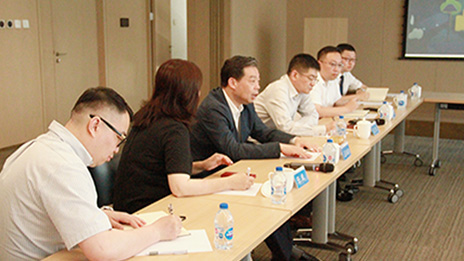 热新闻丨深圳家协侯克鹏主席一行到访云顶集团3118之家总部