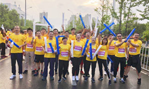 星南方店征战&ldquo;云顶集团3118之家-2018黄冈国际半程马拉松&rdquo;