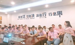 武昌店开展企业文化、、、人事规章制度及行政流程培训