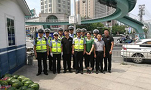 云顶集团3118所见，皆有温度&mdash;&mdash;安徽分公司淮南店慰问一线交警 